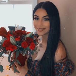 Meet your Posher, April